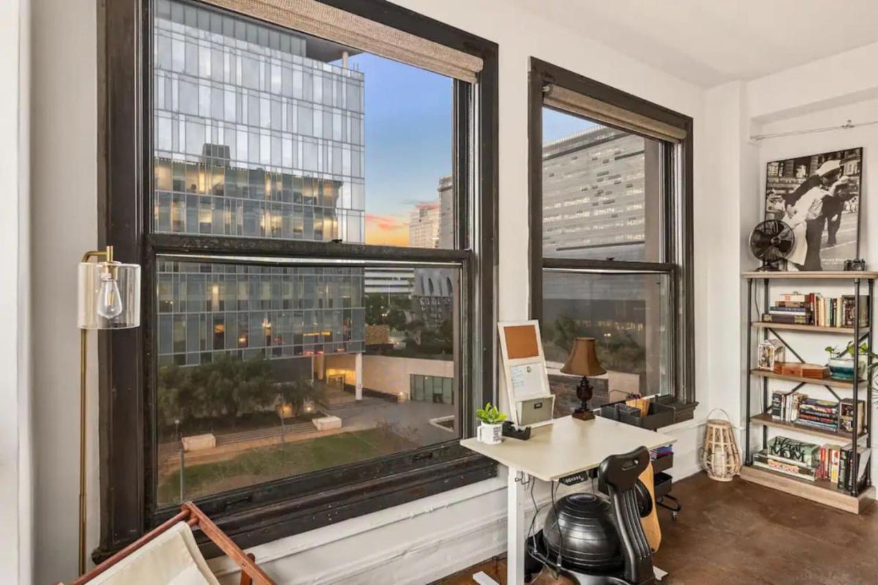 Skyline View Loft W Kitchen Dtla Exclusively Month